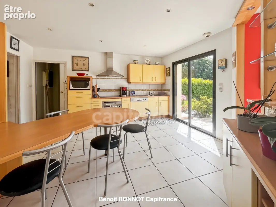 PLEUVEN – Maison familiale de 230 m² avec 6 chambres, suite parentale et espace indépendant - photo 5
