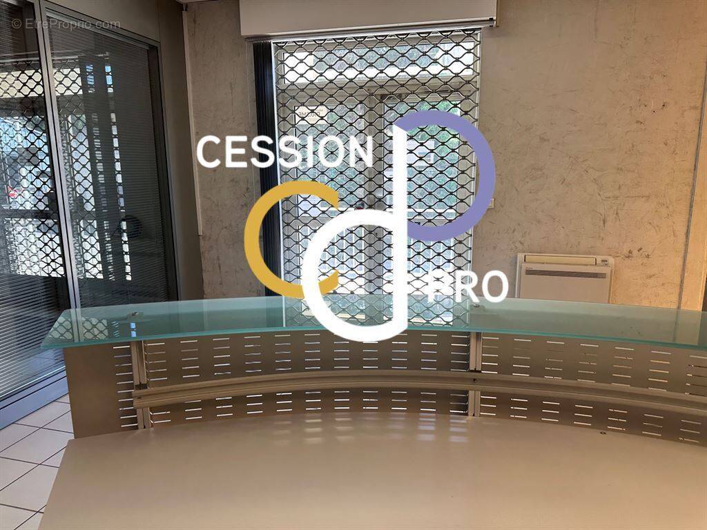 Commerce à CHATEAURENARD