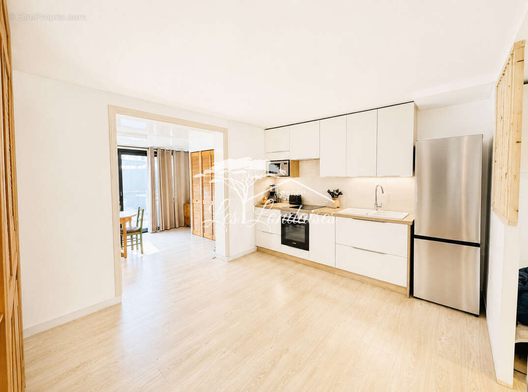 Appartement à LA LONDE-LES-MAURES