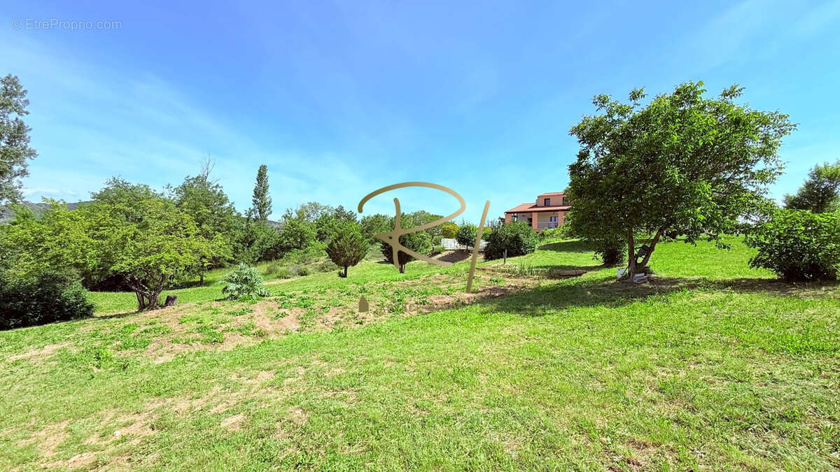 Maison à SAINT-SAUVEUR-DE-CRUZIERES