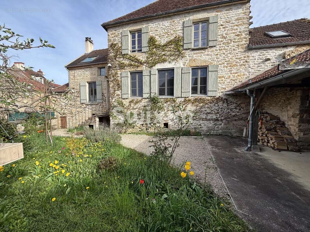 Maison à GIVRY