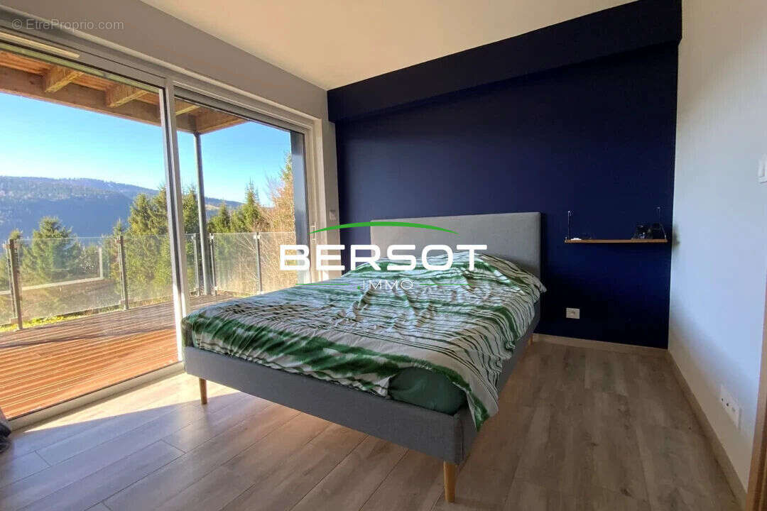 Appartement à VILLERS-LE-LAC