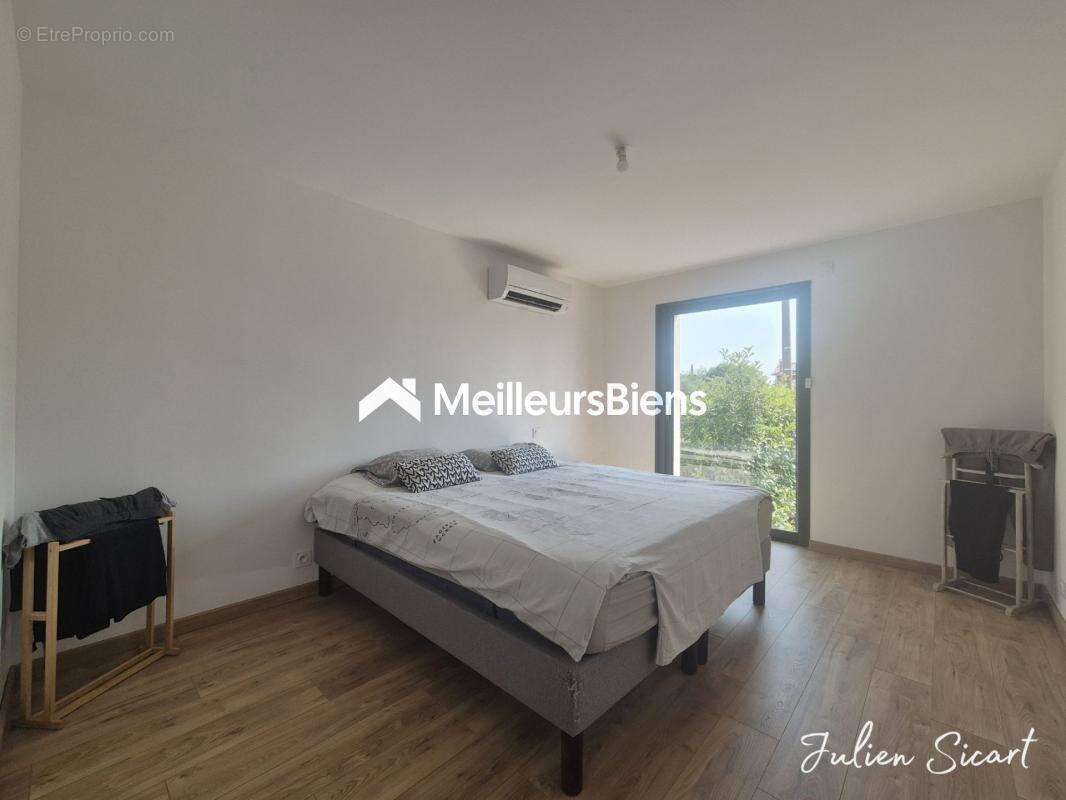 Villa contemporaine plain pied de 172m² - photo 17