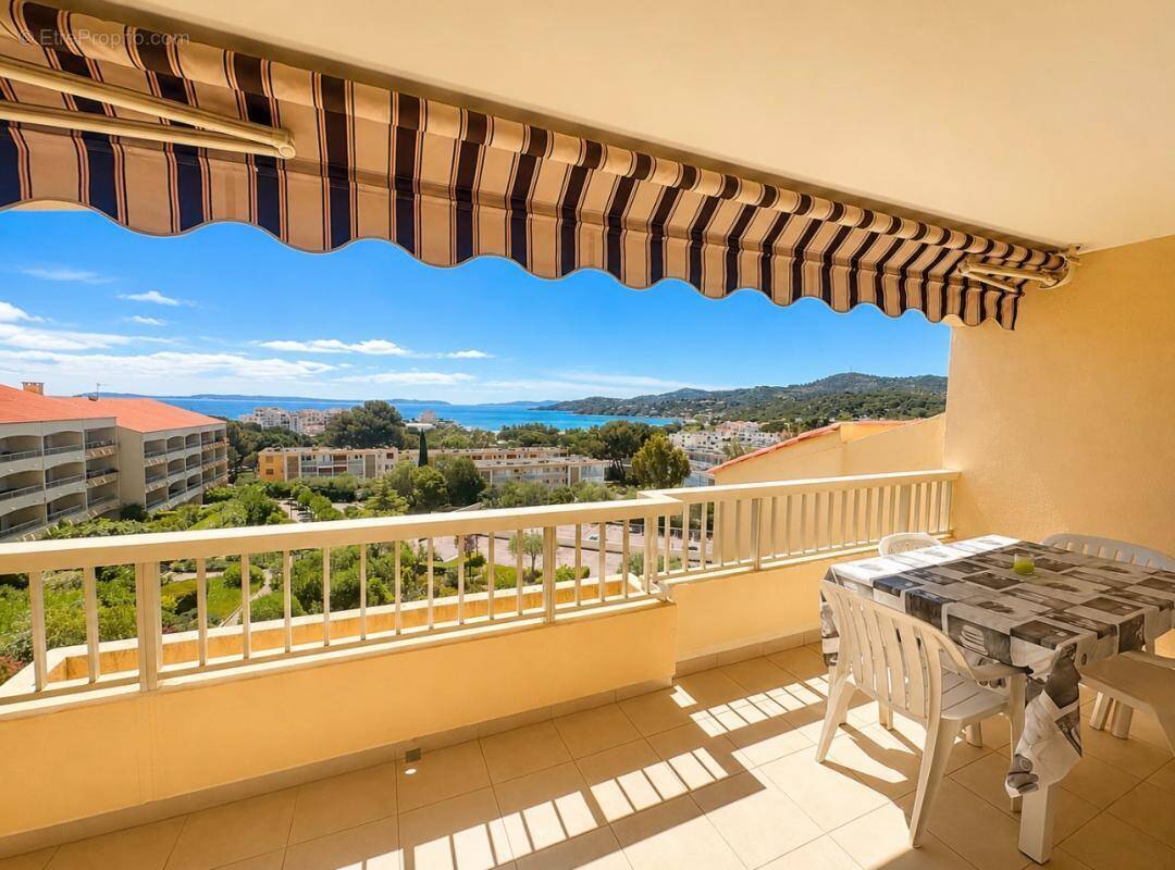Appartement à BORMES-LES-MIMOSAS
