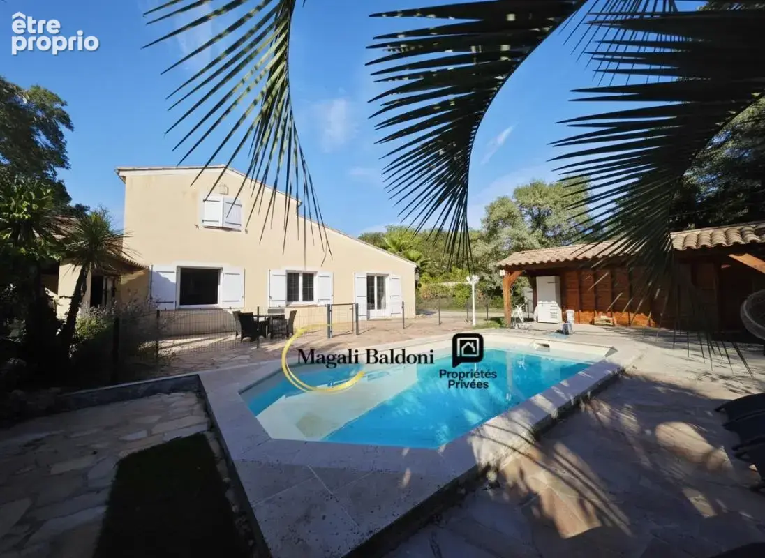 Villa Bagnols En Foret- 5 pièces- Appartement T2 indépendant- PISCINE - photo 1