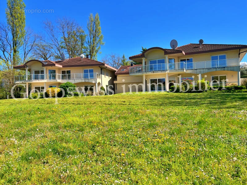 Maison à CHENS-SUR-LEMAN