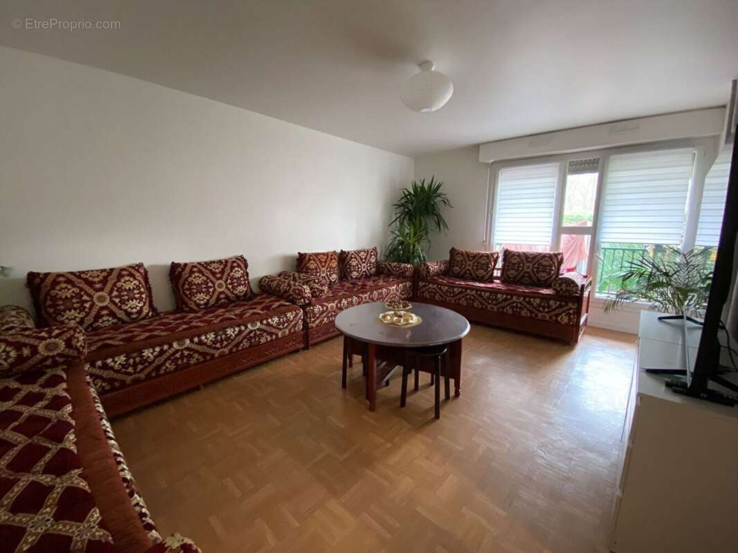 Appartement à SAVIGNY-SUR-ORGE