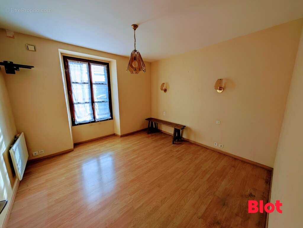 Maison à SAULNIERES