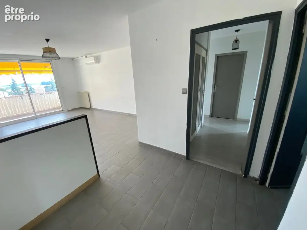Appartement T3 72m2 avec terrasse, cave et garage à Nîmes Saint Césaire - photo 4