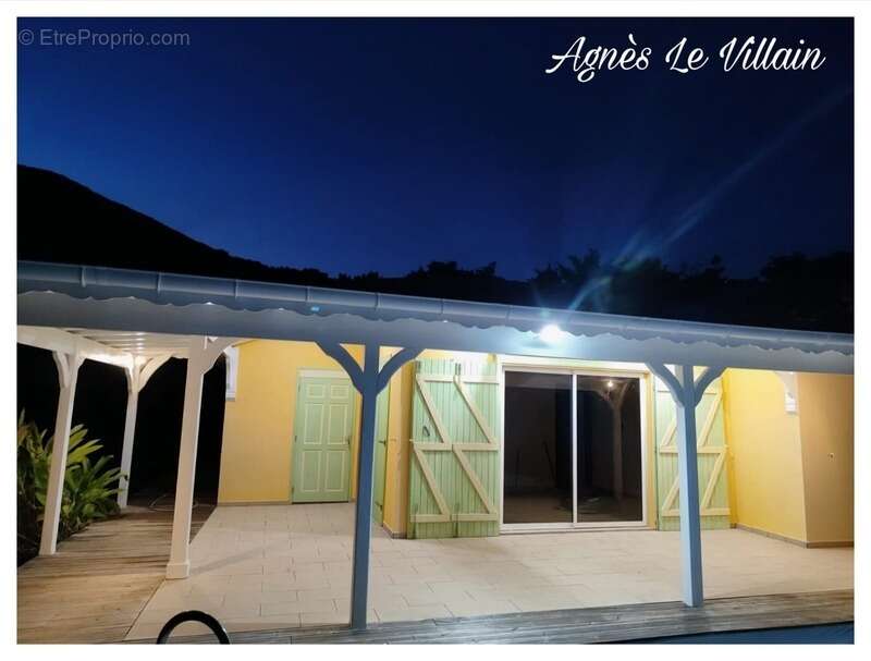 Maison à TERRE-DE-BAS