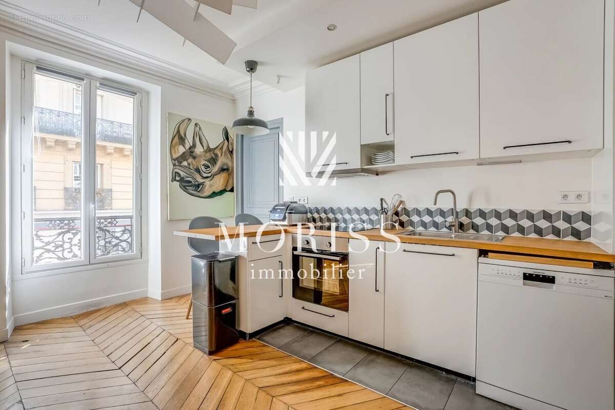 Appartement à PARIS-17E