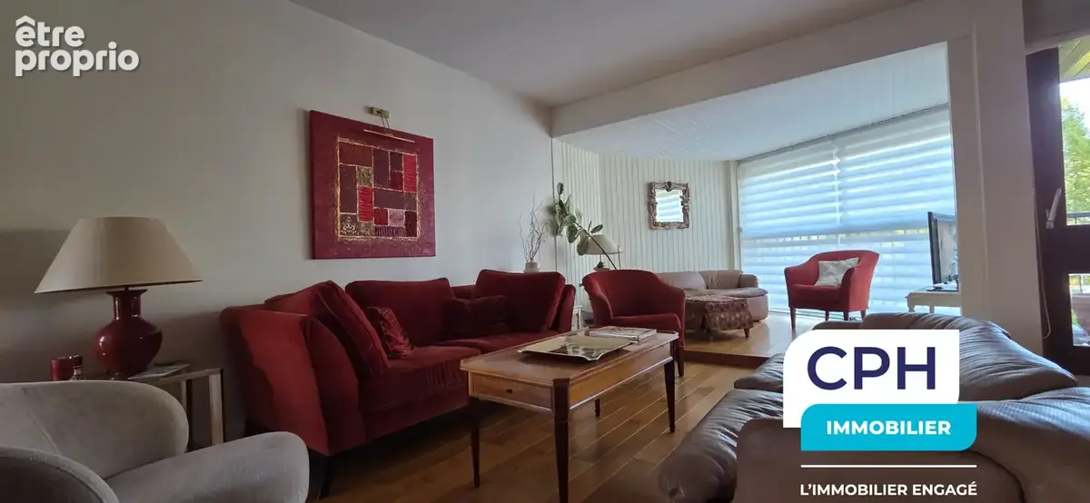 Coup de coeur pour ce vaste appartement idéalement situé à 2 pas de Parly2 - photo 1
