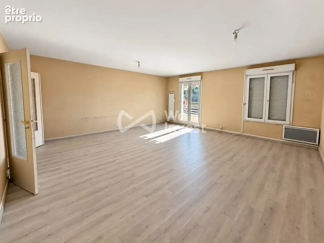 Appartement 4 pièces 90 m² à vendre à Reims (51100) - photo 3