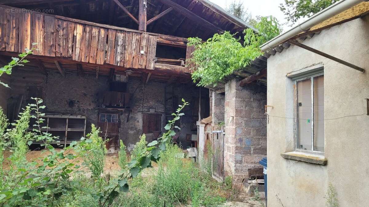 Maison à FRUGERES-LES-MINES