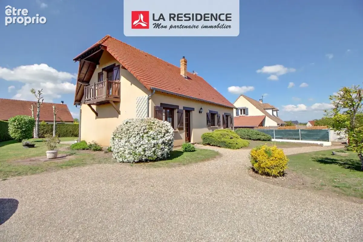 Maison à COURCELLES-SUR-SEINE