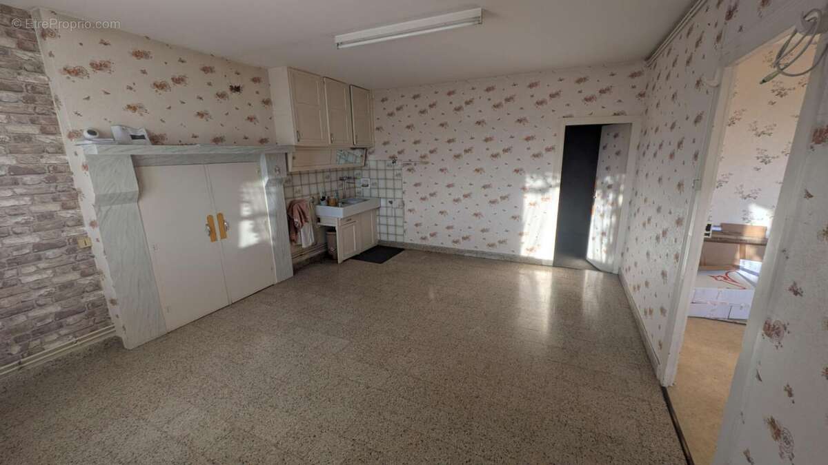 Maison à VARENNES-SUR-ALLIER