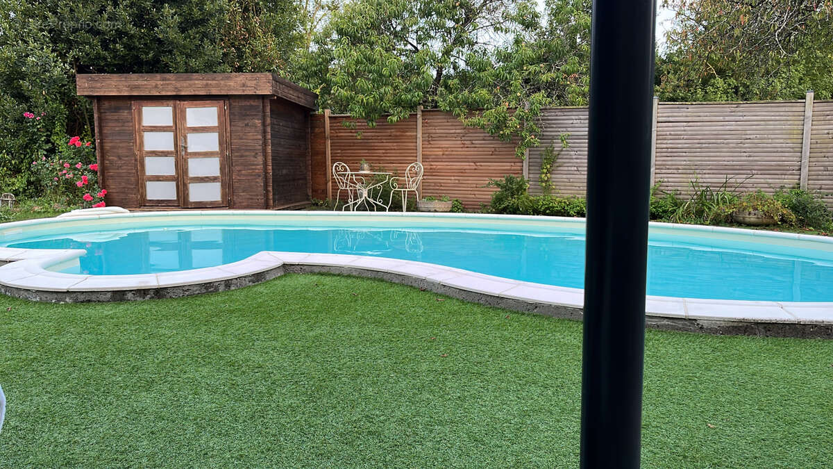 Maison à SAINT-MESMIN