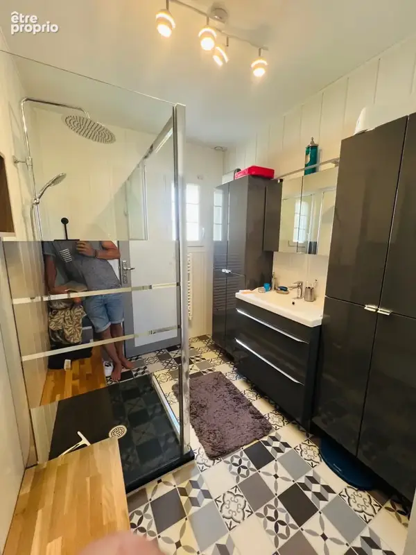 Belle maison familiale avec jardin, garage et dépendance aménagée au coeur de Poilly lez Gien - photo 8