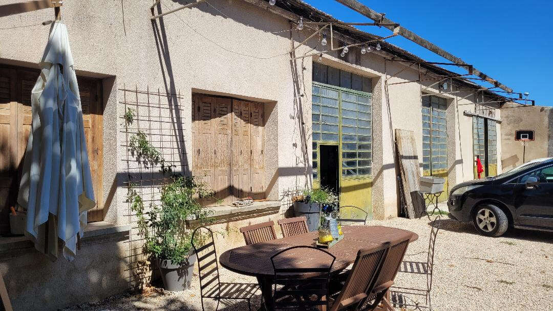 Maison à JONQUIERES