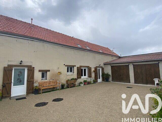 Photo 1 - Maison à VAL-DES-MARAIS