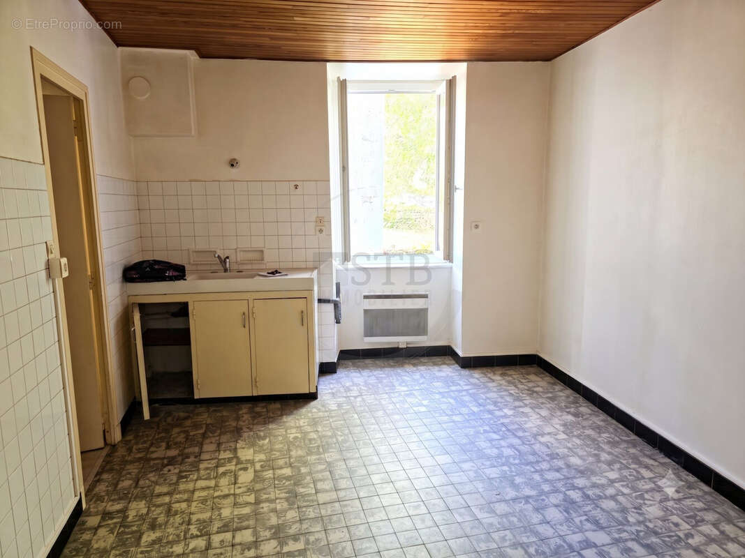 Appartement 104 m² à Privas  - photo 6