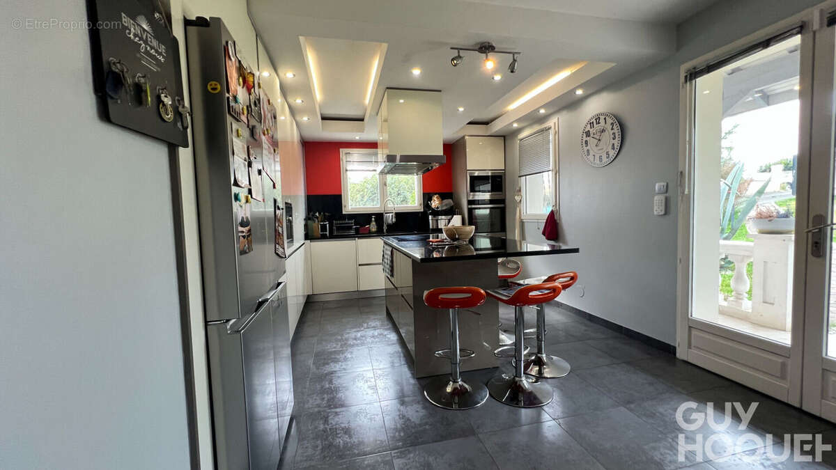 Grande maison familiale avec piscine DPE A - photo 17