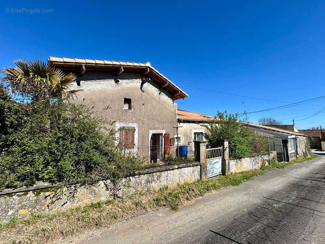 Maison Azay Le Brule 4 pièce(s) 147 m2 - photo 10
