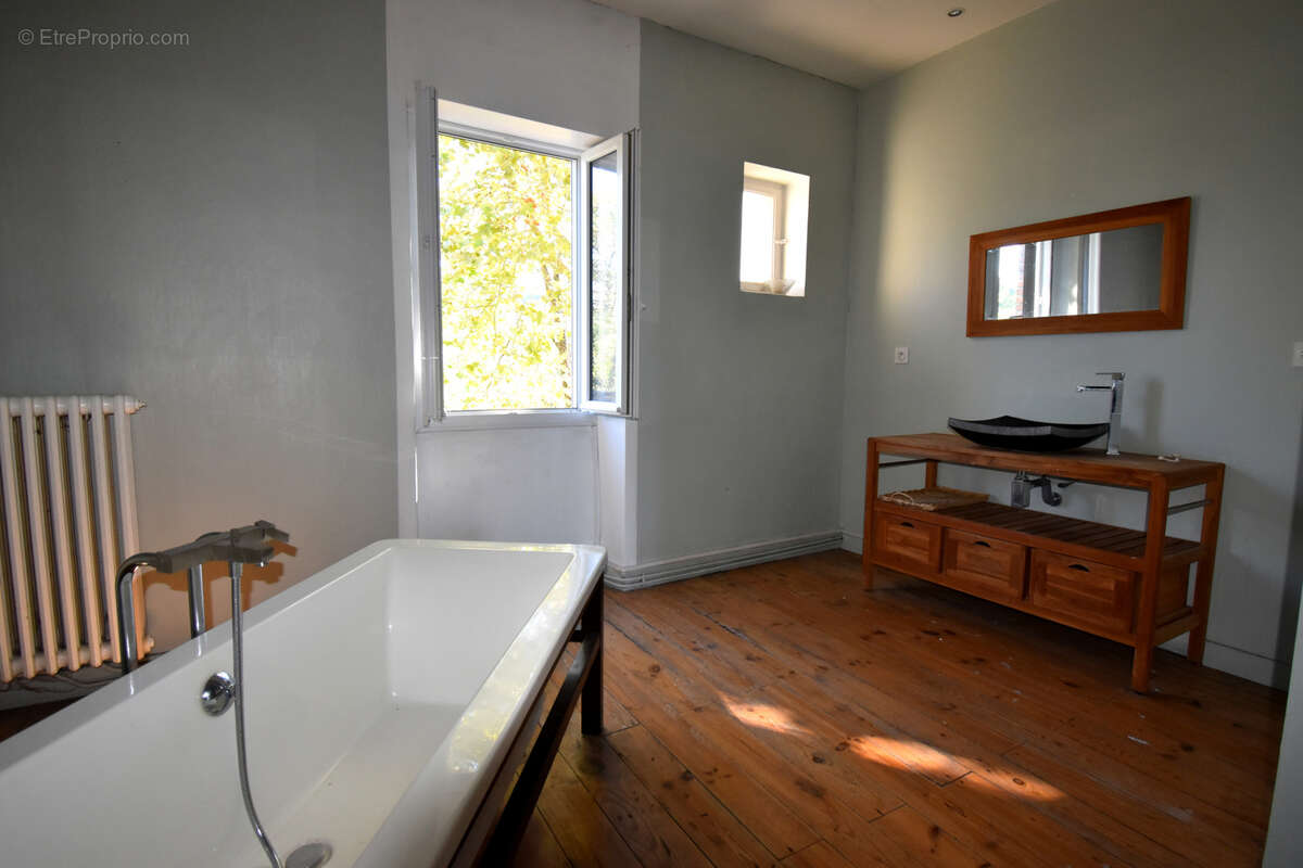 Maison à BLAYE-LES-MINES