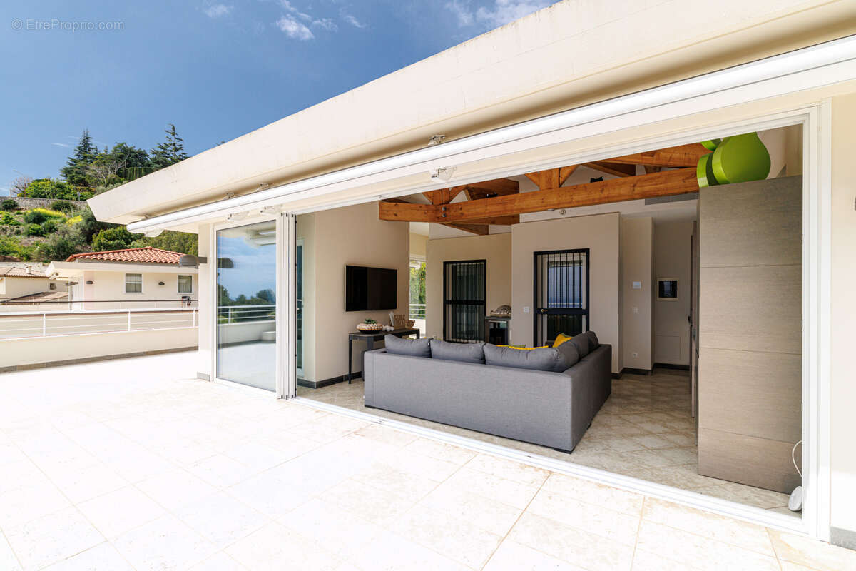 Maison à EZE