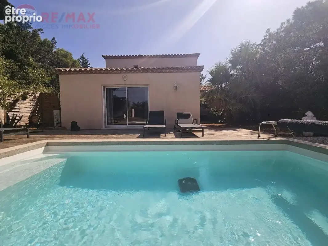 Villa de type 6 avec piscine jardin et garage - photo 18