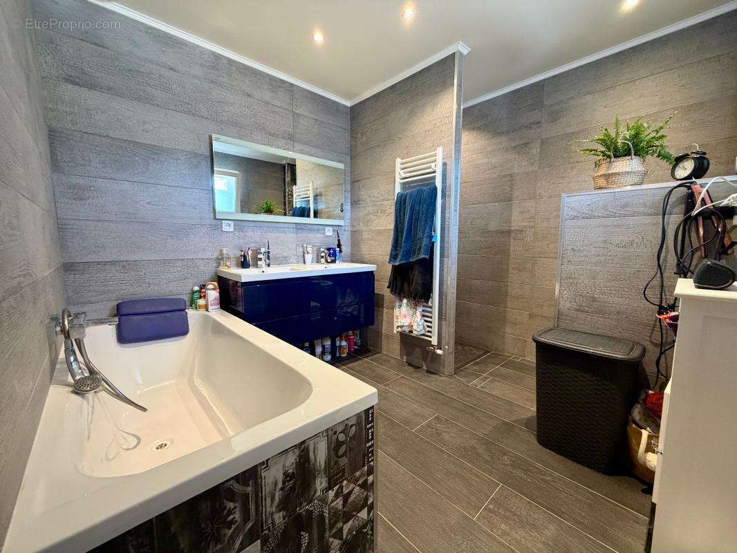 Maison à LE GRAND-LEMPS