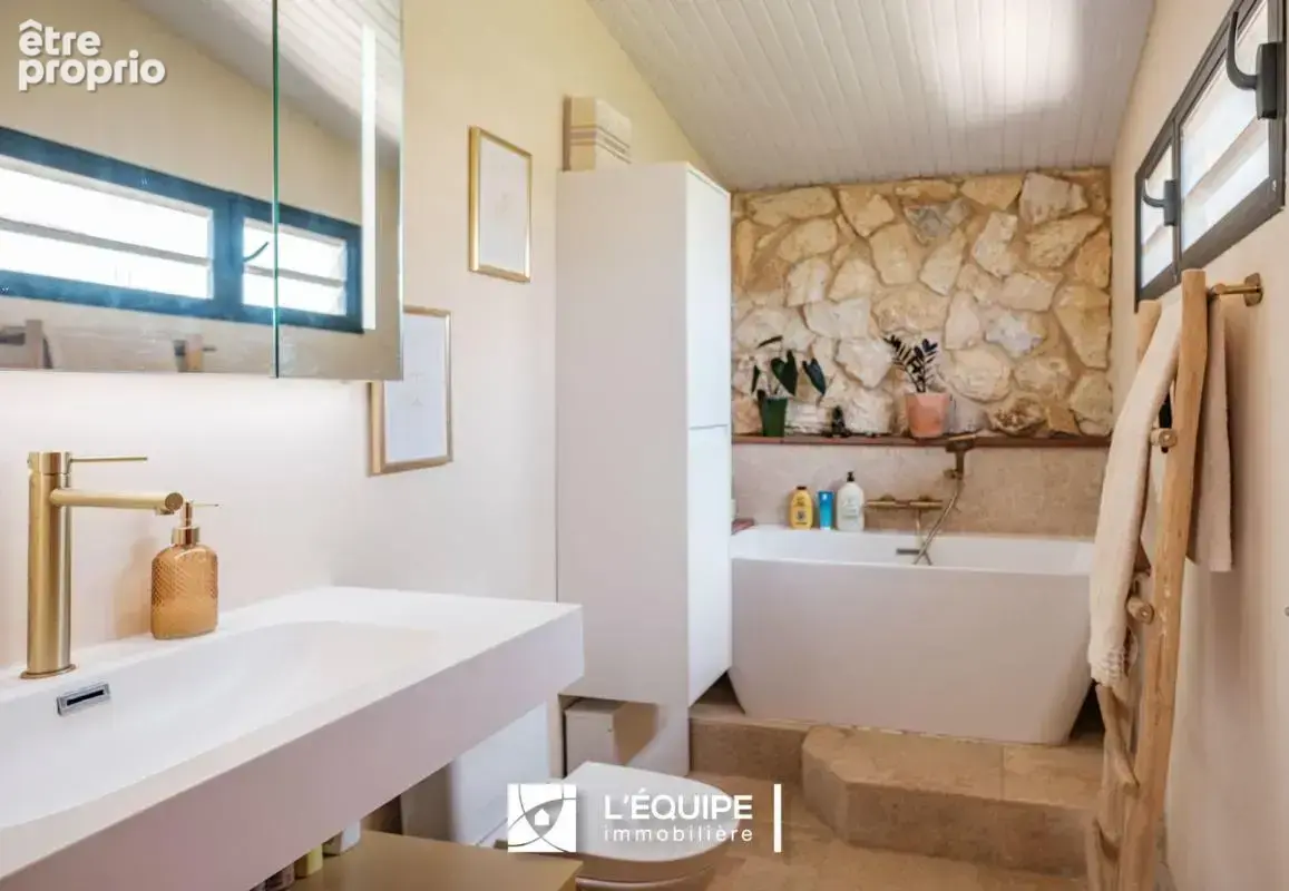 Maison 120 m² à Le Lamentin  - photo 7