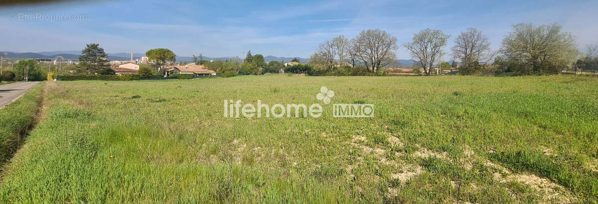 Terrain 560 m² à Salindres  - photo 2