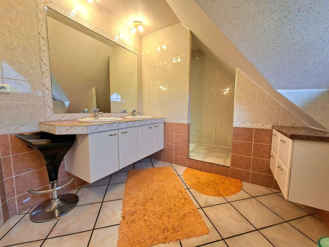 Maison à SAINT-NICOLAS-D'ALIERMONT