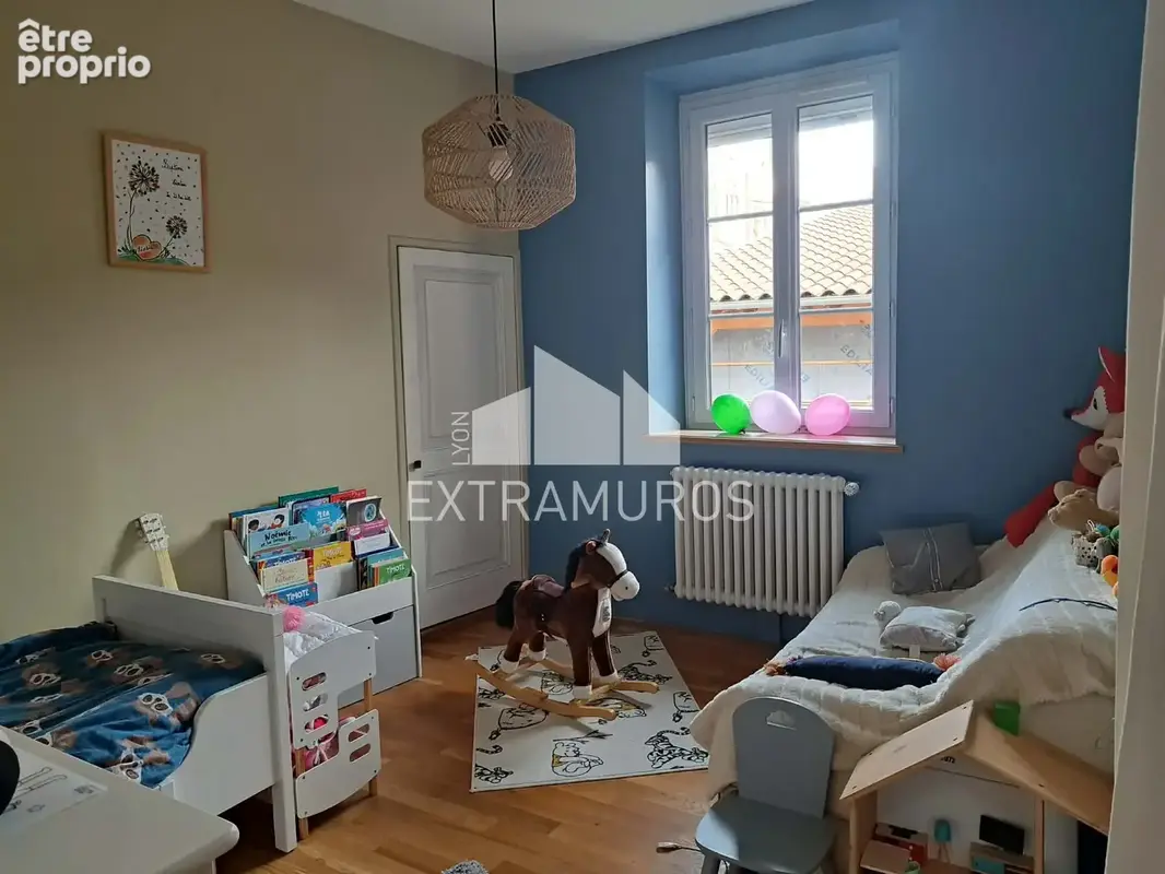 A vendre au coeur du bourg de courzieu maison ancienne renovee avec terrasse + annexes - photo 6