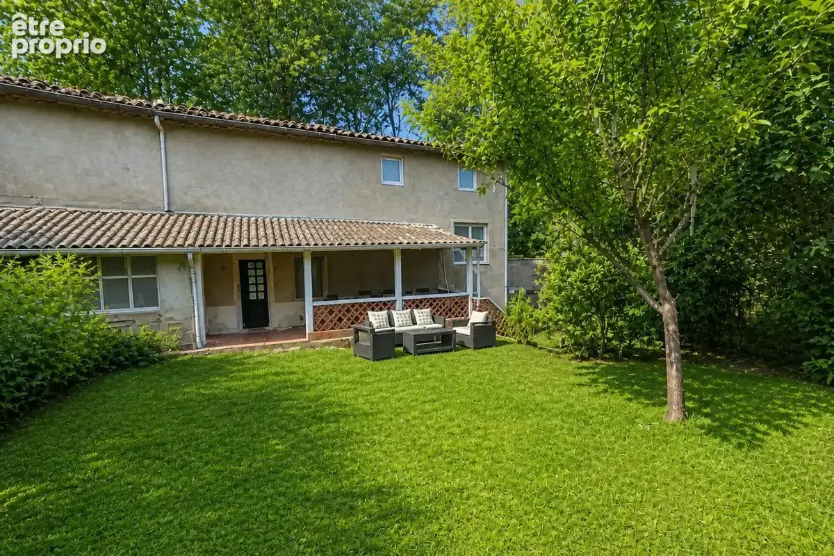 Maison de 6 pièces de 150 m² à Payrin-Augmontel - photo 2