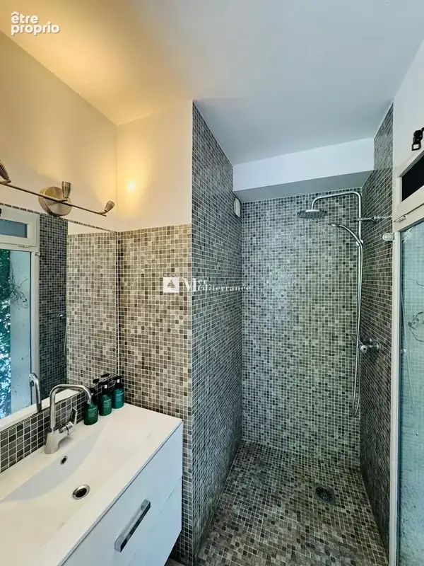 Villa de plain-pied - 175m2 - Gigaro, La Croix-Valmer (83420) - photo 17