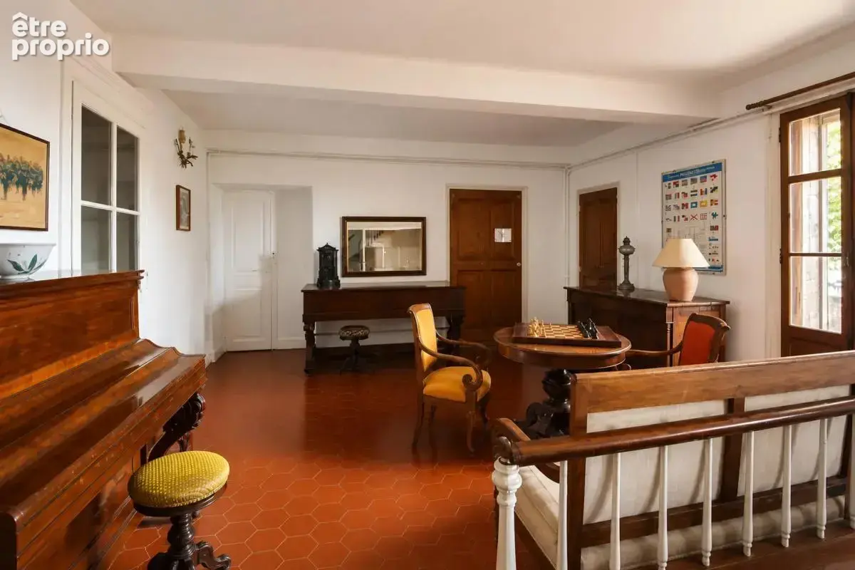 Maison de 14 pièces de 740 m² à Perpignan - photo 9