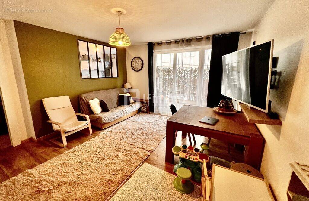 Appartement à CORBEIL-ESSONNES