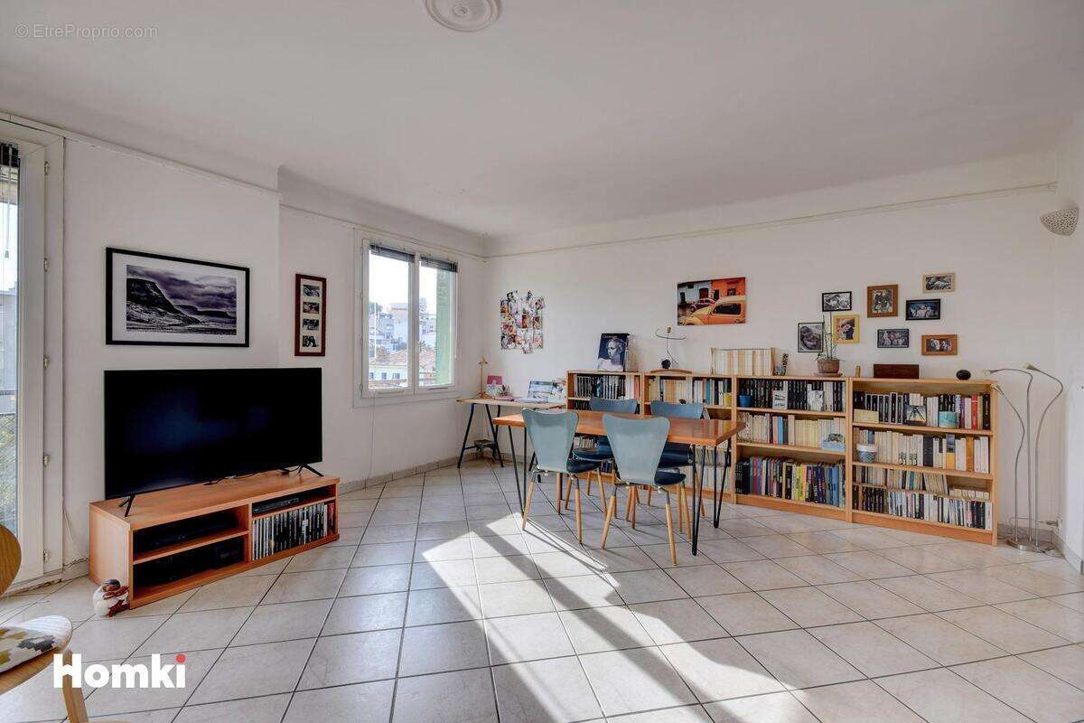 Appartement à MARSEILLE-7E