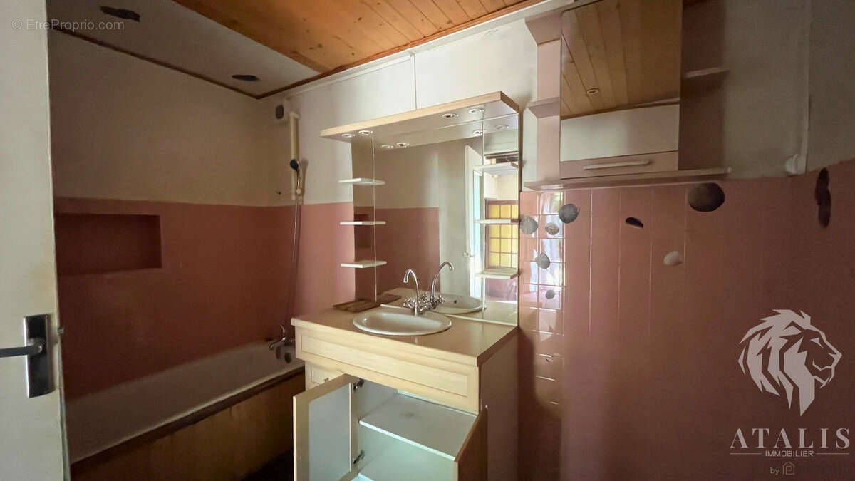 Maison à SAINT-THOMAS-EN-ROYANS