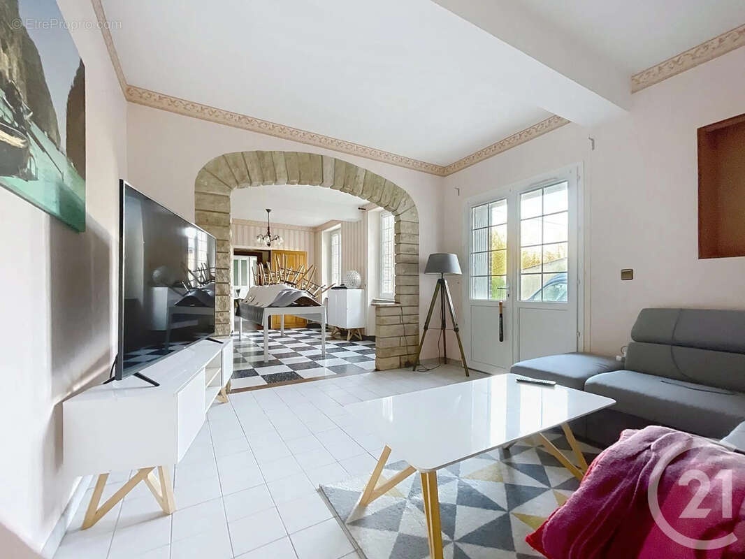 Maison à AUXON