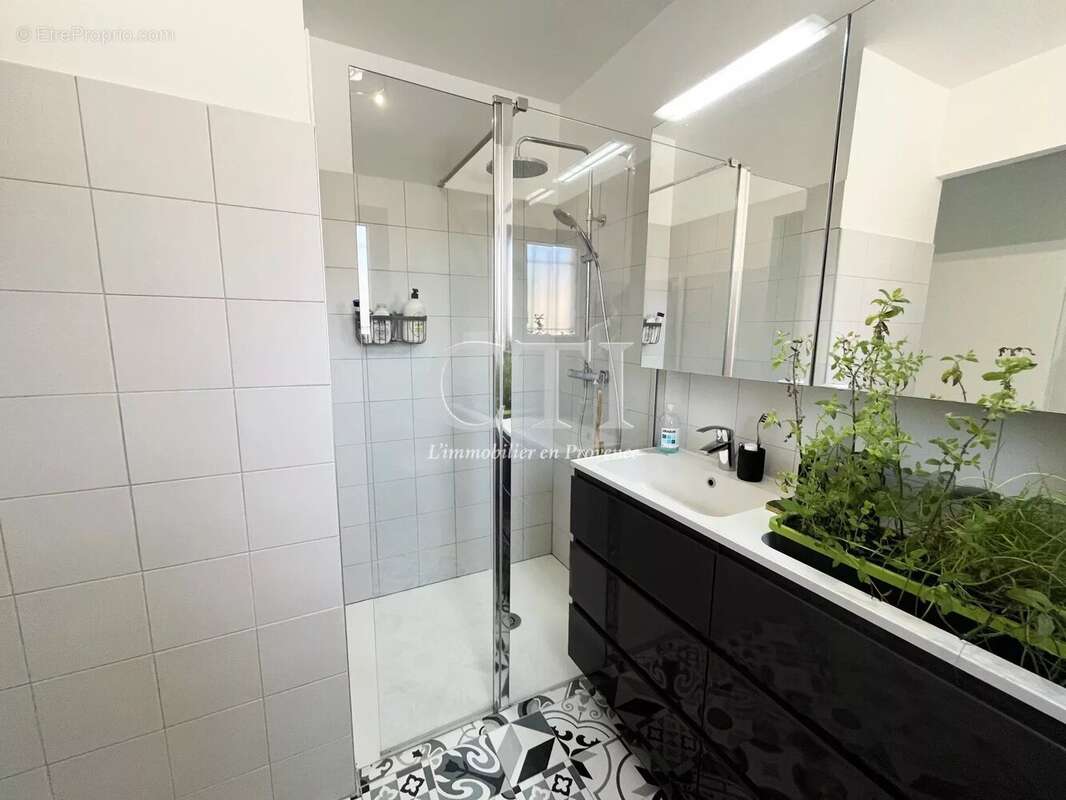 Maison à VAISON-LA-ROMAINE