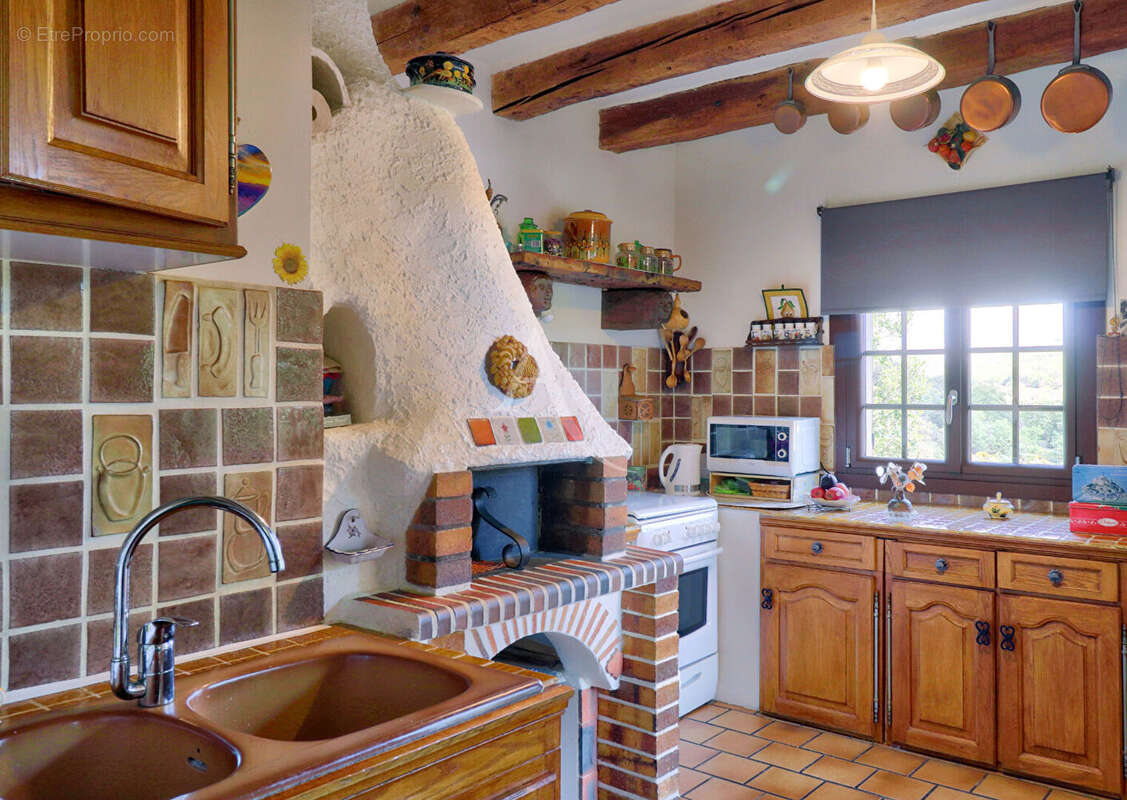 Maison à ESPARRON-DE-VERDON