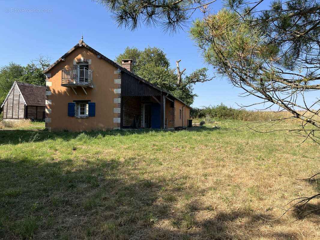 Maison à AUBIGNY-SUR-NERE