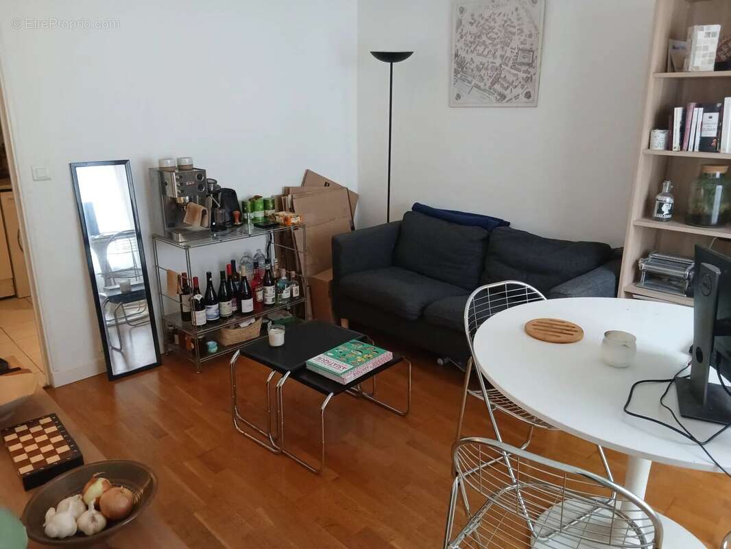 Appartement à PARIS-3E