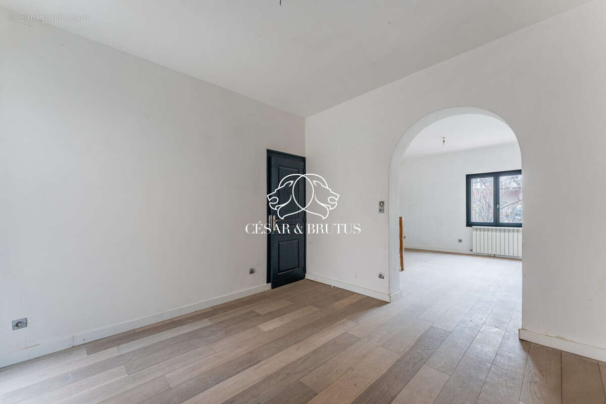 Appartement à LYON-8E