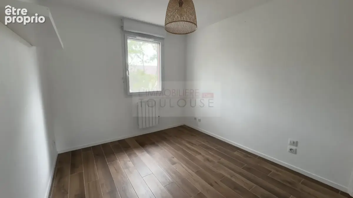 Saint-jean t3 duplex dernier etage + balcon + parking - photo 7