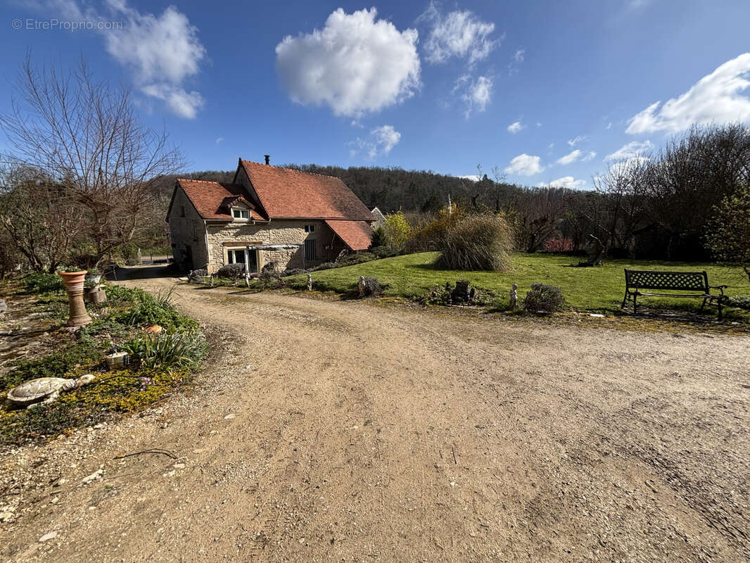 Maison à QUEMIGNY-SUR-SEINE