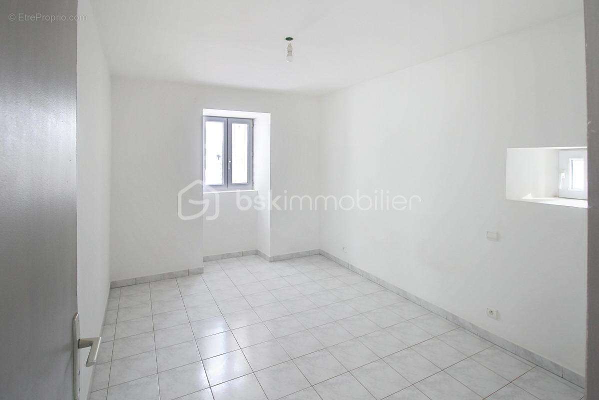 Maison à LA CAVALERIE